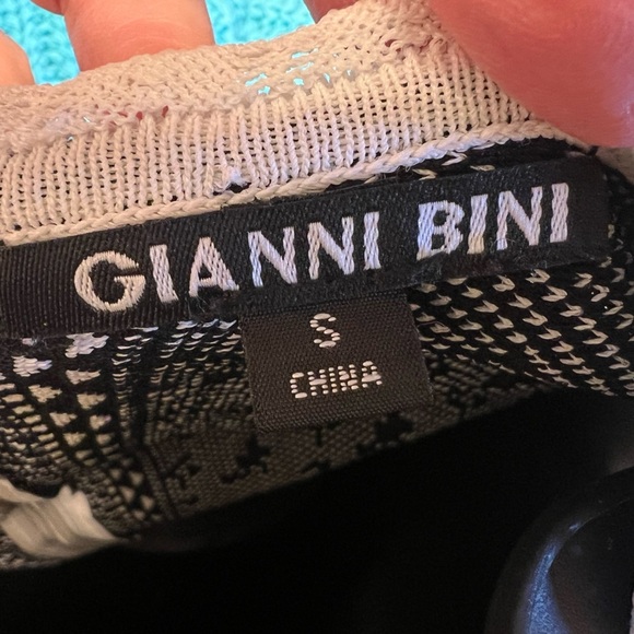 GIANNI BINI | Women's black and white pattern block panel knit dress Size S - Picture 5 of 5